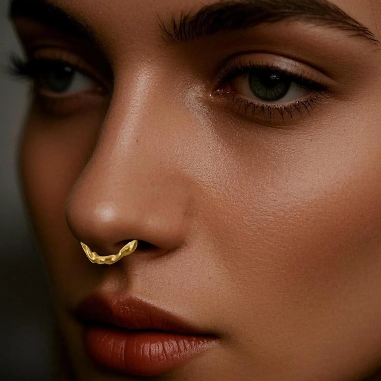 16g Twist Septum Ring Hoops: Surgical Steel Nose Rings, Hinged Segment Nose Lips Helix Cartilage Clicker Hoop Earrings Daith Piercing Rings for Women Men 8mm 10mm