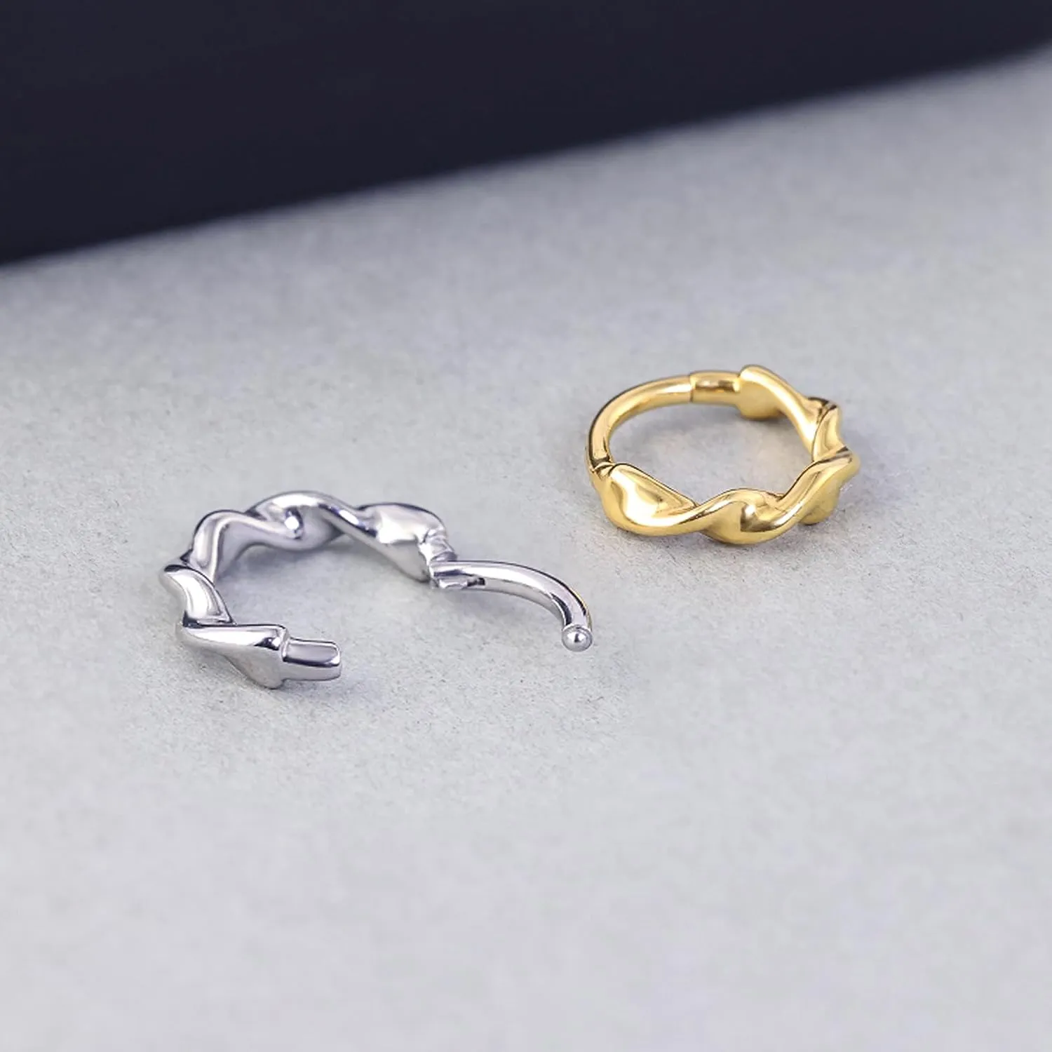 16g Twist Septum Ring Hoops: Surgical Steel Nose Rings, Hinged Segment Nose Lips Helix Cartilage Clicker Hoop Earrings Daith Piercing Rings for Women Men 8mm 10mm