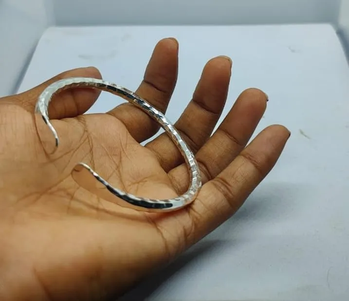 925 Sterling Silver Hammered Bangle Bracelet for Women and Man, Slender Skinny Stackable Bangles,Round Bangles, Stacking Bracelets, Handmade Bangles BY ISHU JEWELLER (10, Silver)