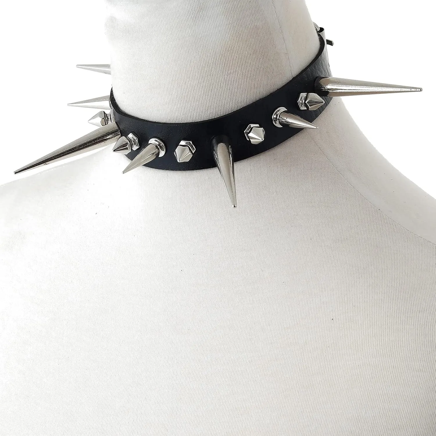 FNQUFUJ Goth Necklaces Long Spiked Choker Punk Rock Collar Halloween Costume Jewelry Gothic Accessories