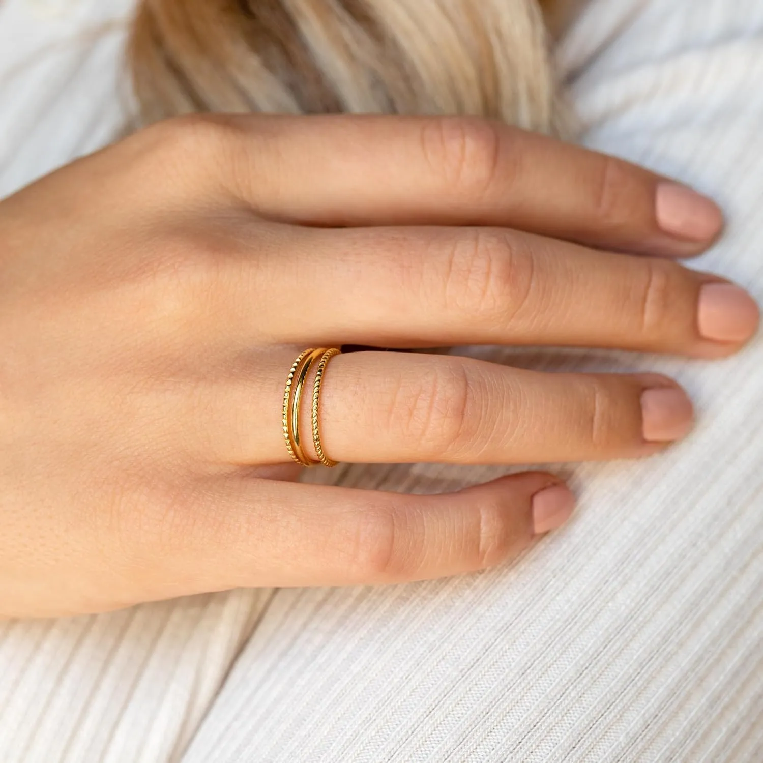 Gold Silver Rings for Women Non Tarnish Stackable Thin Gold Ring 18K Gold Plated Dainty Ring Set Trendy Thumb Pinky Knuckle Ring Wedding Bands Promise Engagement Gold Jewelry Rings Size 6 7 8 9 10 11