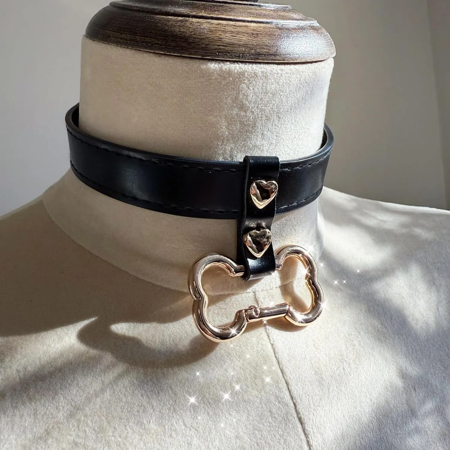 Handmade Bone Ring Leather Choker Collar For Women, Cute Pastel Pink Choker Necklace with Bone Shaped Pendant and Heart Rivets