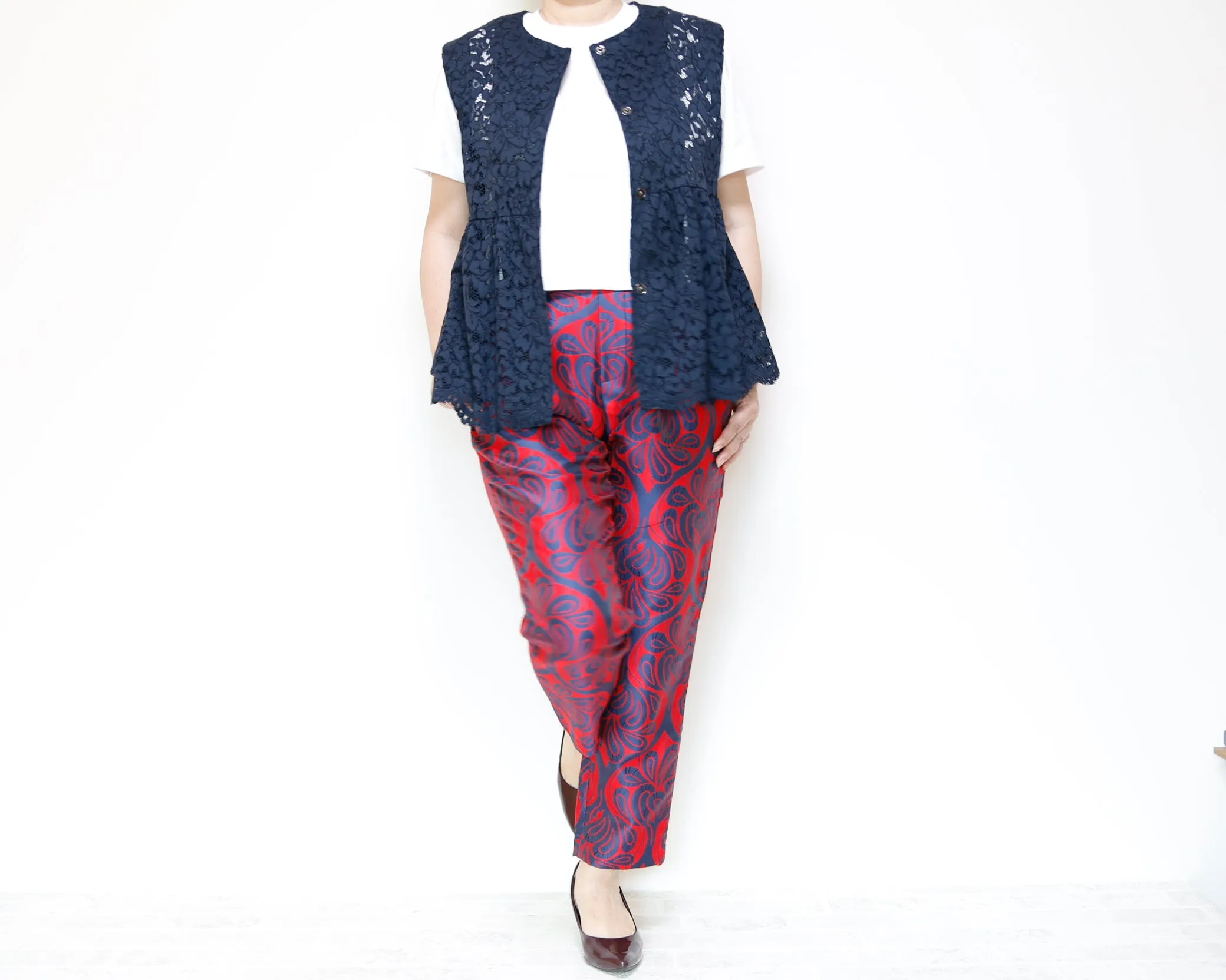 <V02L> PEPLUM VEST LACE
