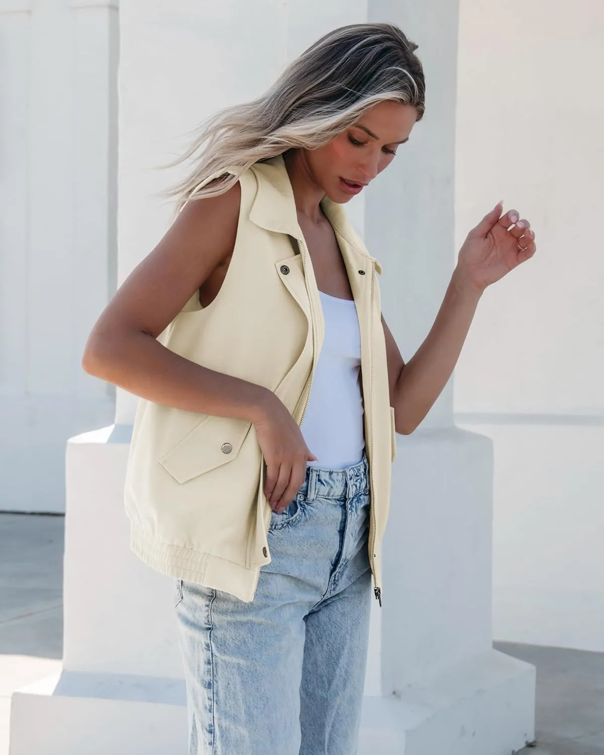 luvamia Vest for Women Trendy Zip Up Casual Fashion Elastic Hem Fall Sleeveless Jacket Outerwear Vests Tops with Pockets