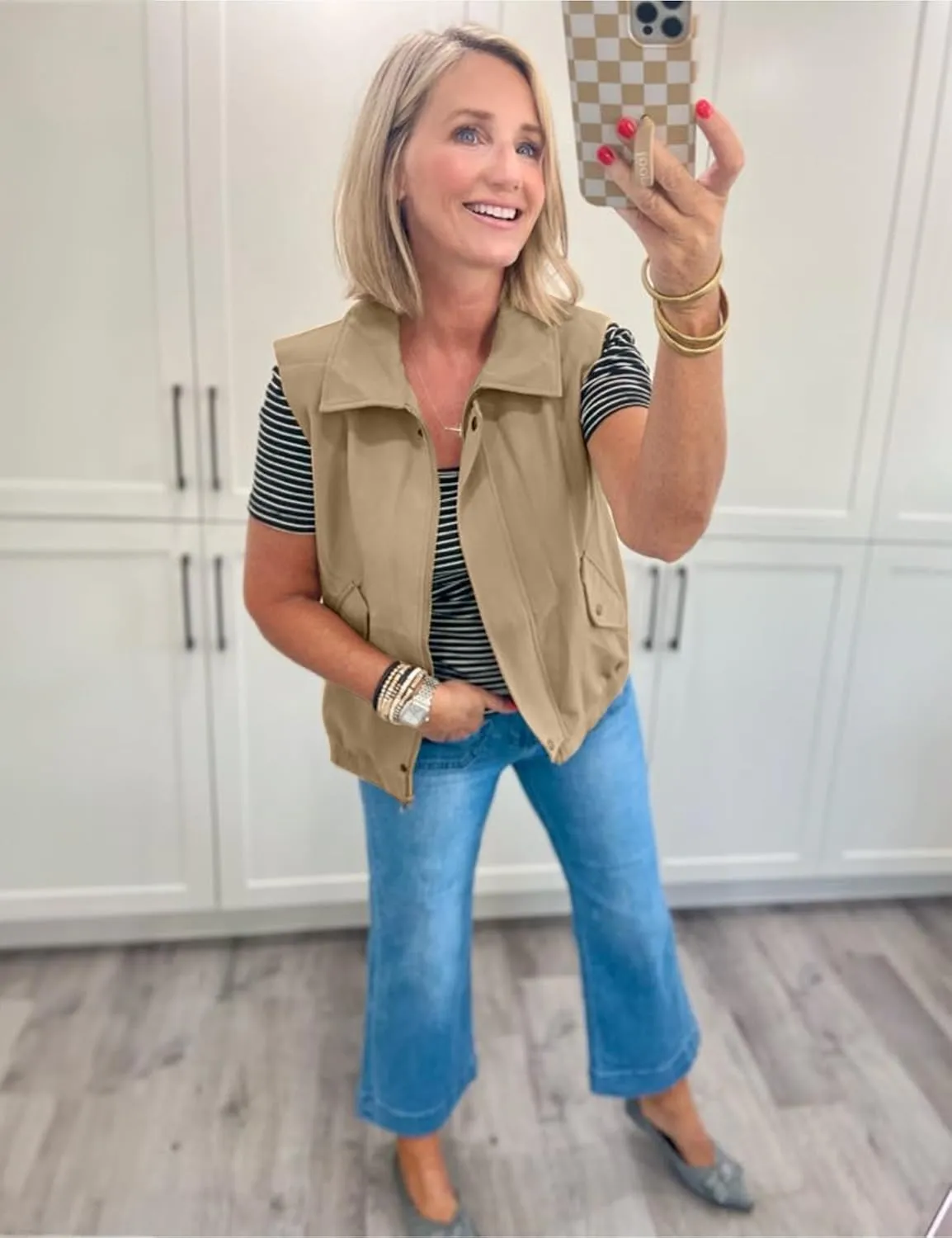 luvamia Vest for Women Trendy Zip Up Casual Fashion Elastic Hem Fall Sleeveless Jacket Outerwear Vests Tops with Pockets