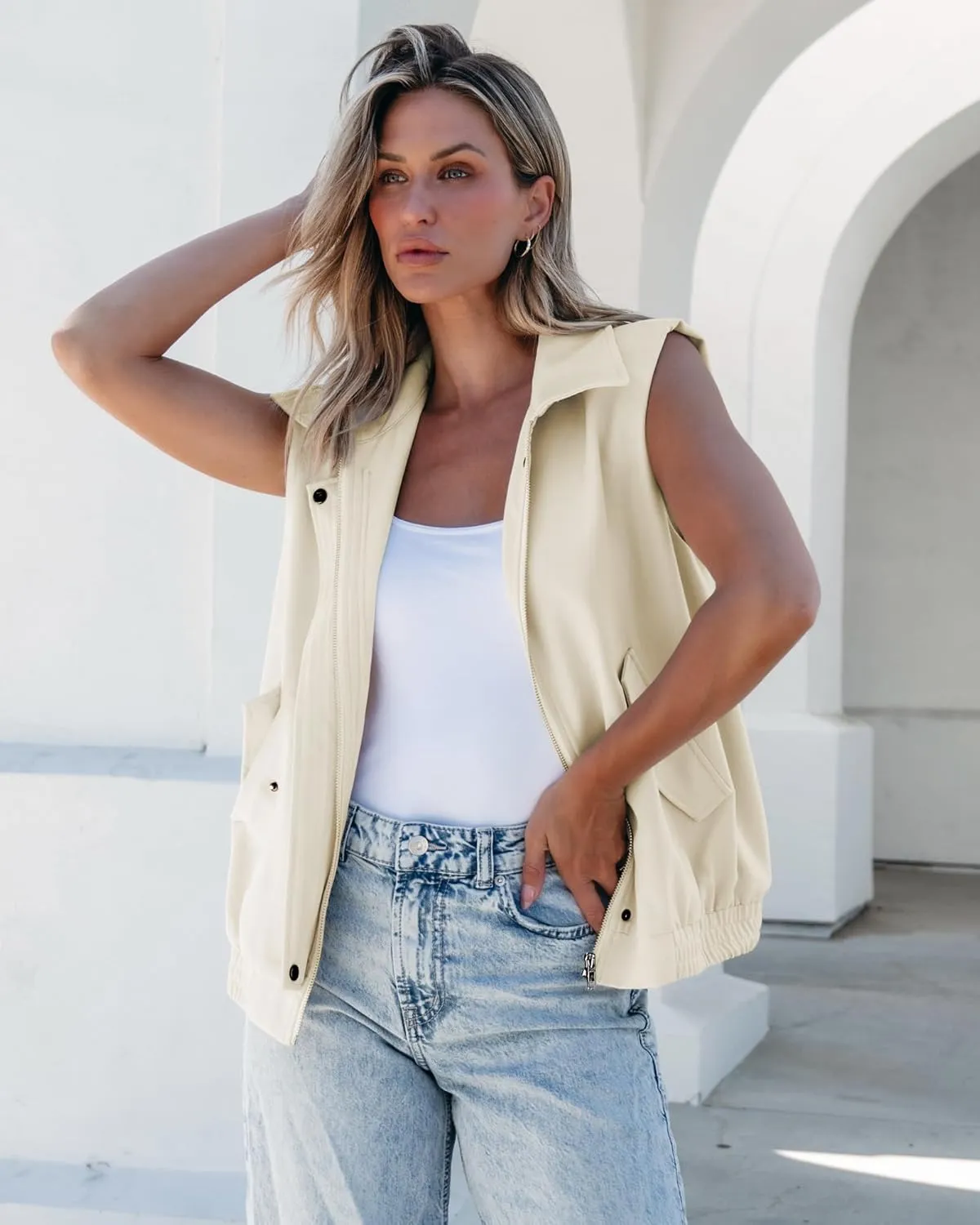 luvamia Vest for Women Trendy Zip Up Casual Fashion Elastic Hem Fall Sleeveless Jacket Outerwear Vests Tops with Pockets