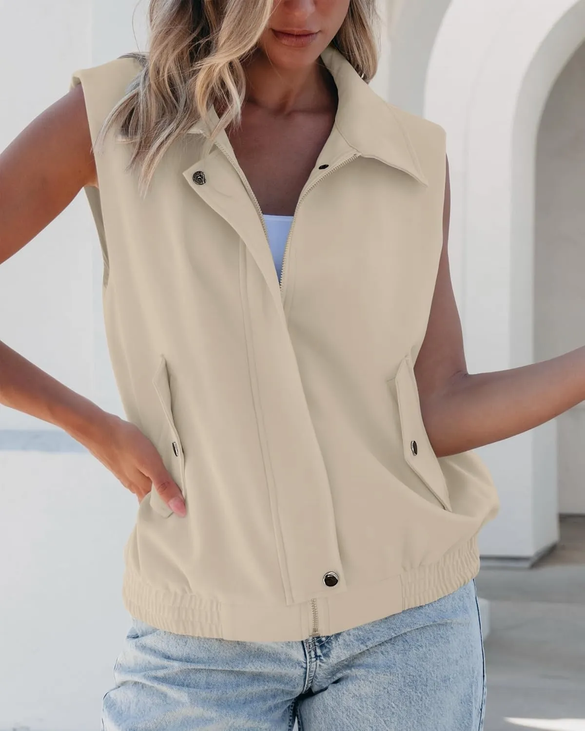 luvamia Vest for Women Trendy Zip Up Casual Fashion Elastic Hem Fall Sleeveless Jacket Outerwear Vests Tops with Pockets