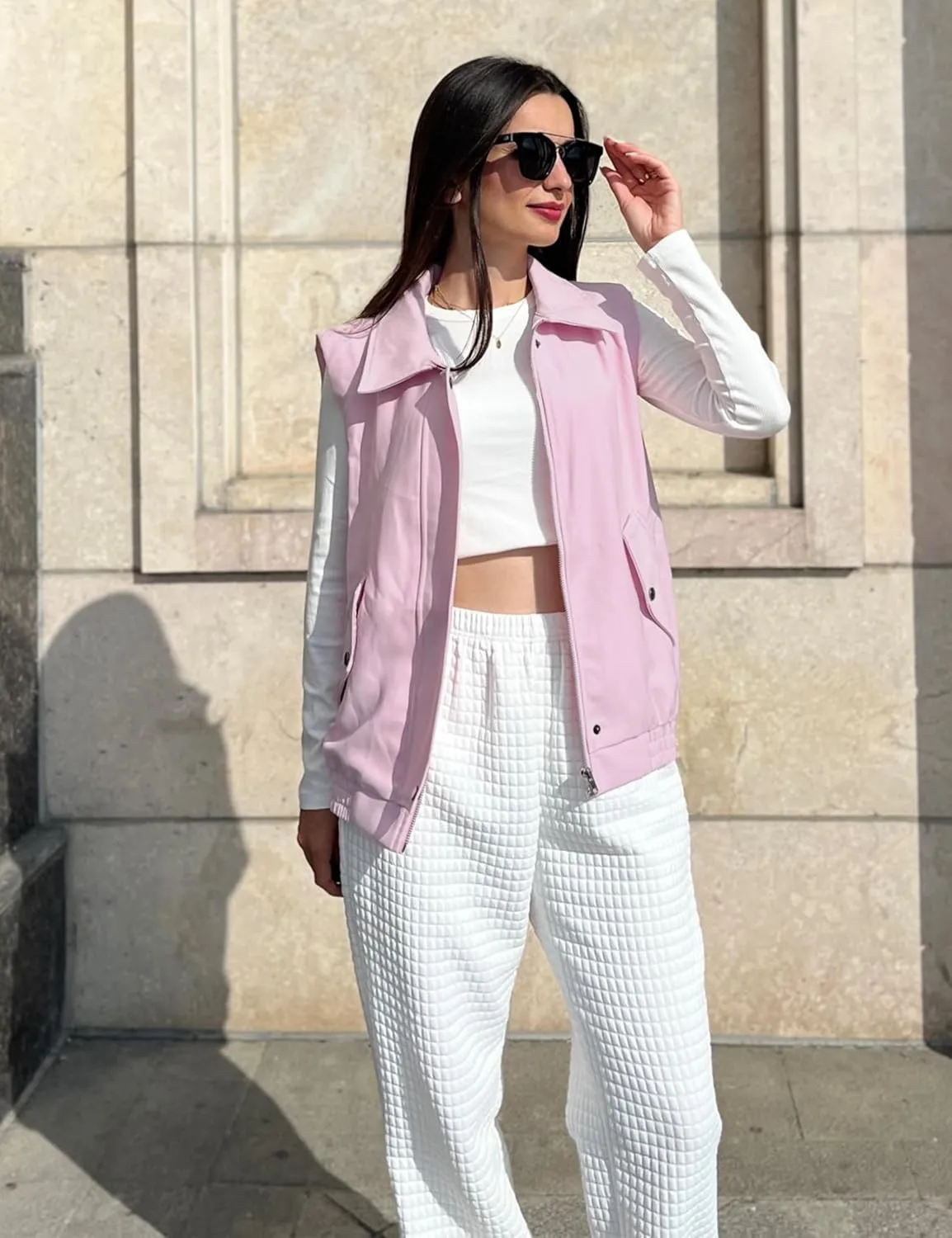 luvamia Vest for Women Trendy Zip Up Casual Fashion Elastic Hem Fall Sleeveless Jacket Outerwear Vests Tops with Pockets