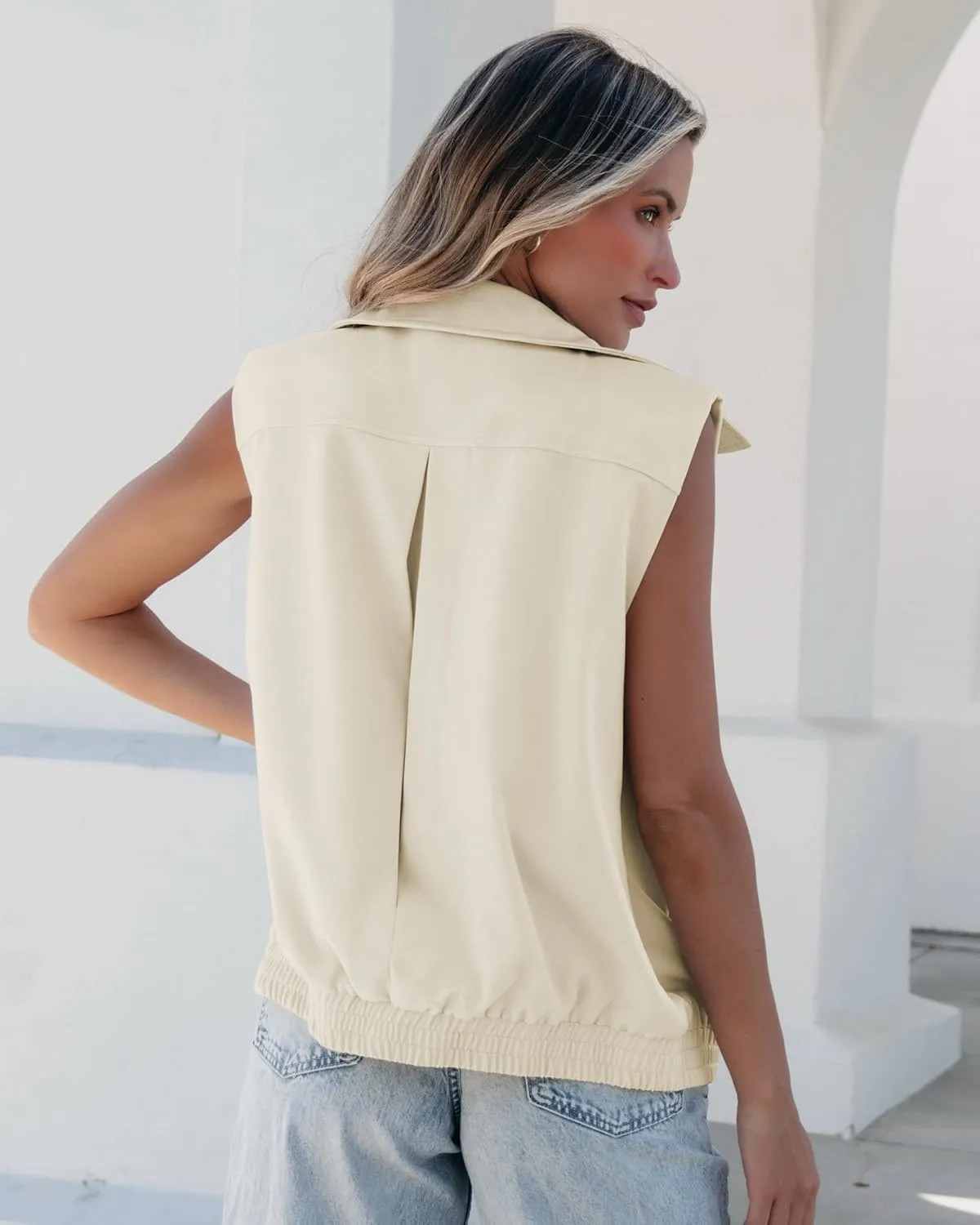 luvamia Vest for Women Trendy Zip Up Casual Fashion Elastic Hem Fall Sleeveless Jacket Outerwear Vests Tops with Pockets
