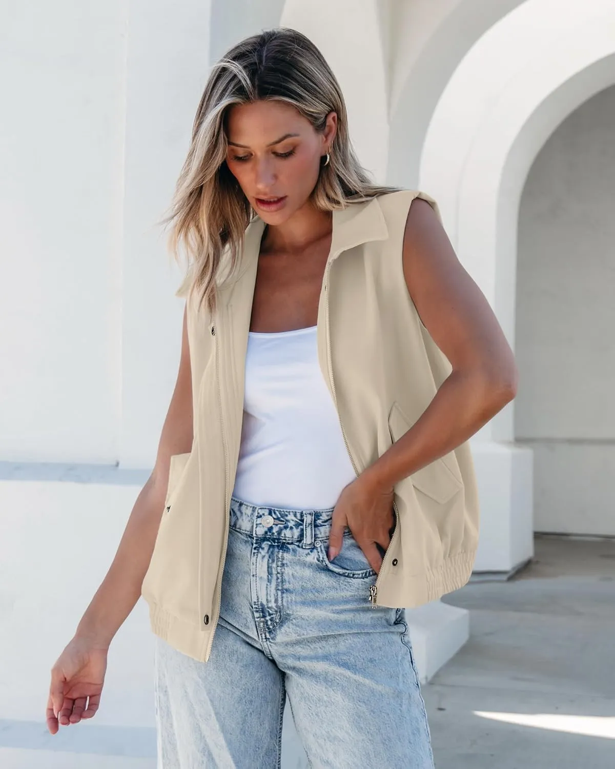 luvamia Vest for Women Trendy Zip Up Casual Fashion Elastic Hem Fall Sleeveless Jacket Outerwear Vests Tops with Pockets