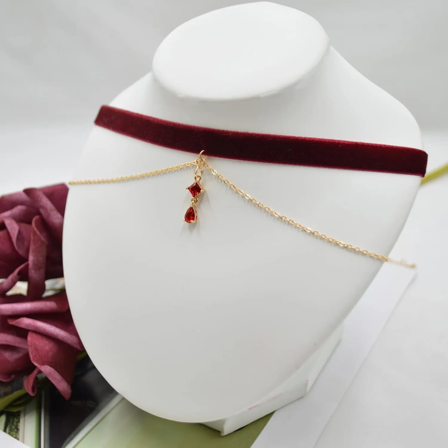 MOMOCAT Black Velvet Red Pendant Choker Necklace for Women Gothic Lace Chokers Necklace Witch Bride Vampire Accessories Aesthetic kawaii Jewelry for Women Teen Girls