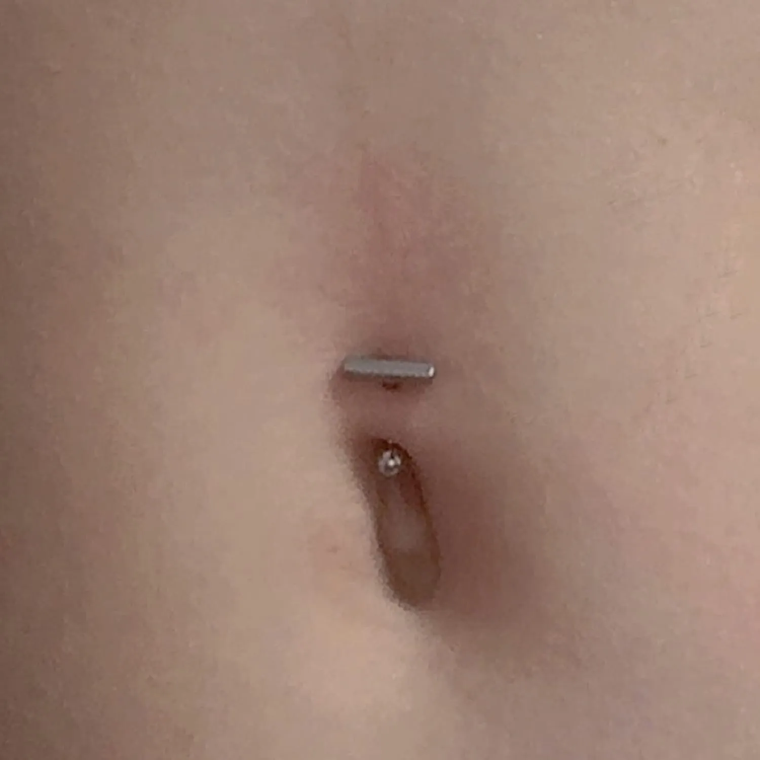 QWALIT Belly Rings - Short Bar Belly Button Rings in Surgical Steel with Opal Stones - 6mm & 10mm