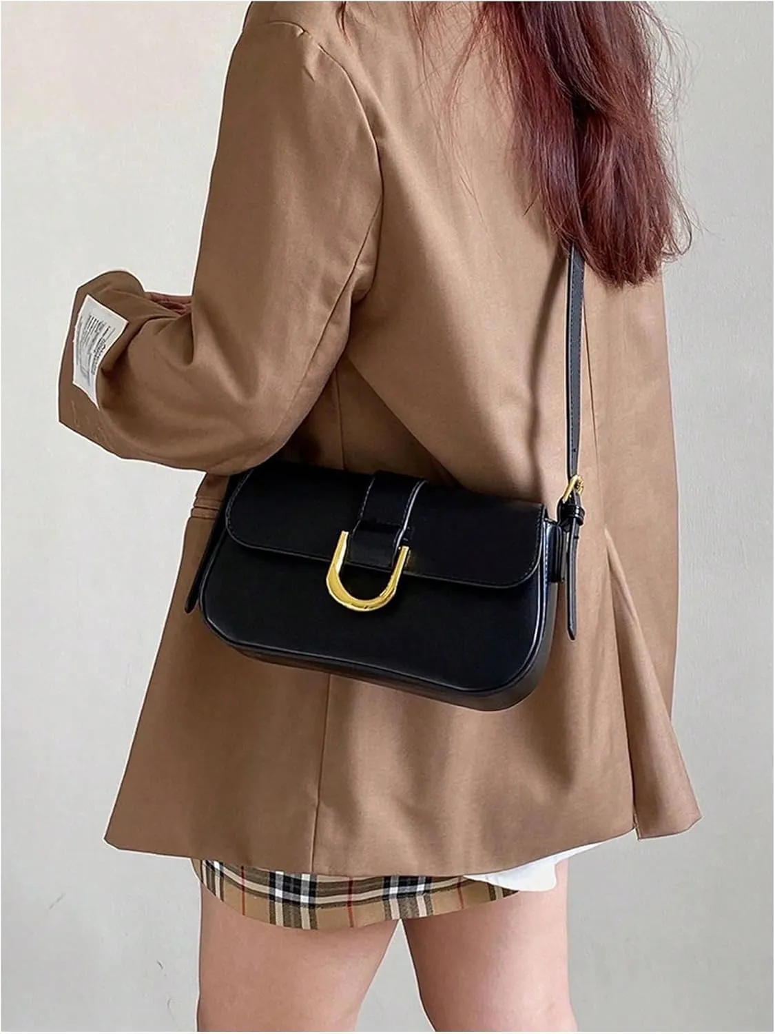 QWINEE Small Shoulder Bags for Women Metal Decor Flap Magnet Handbag Faux Leather Clutch Purse