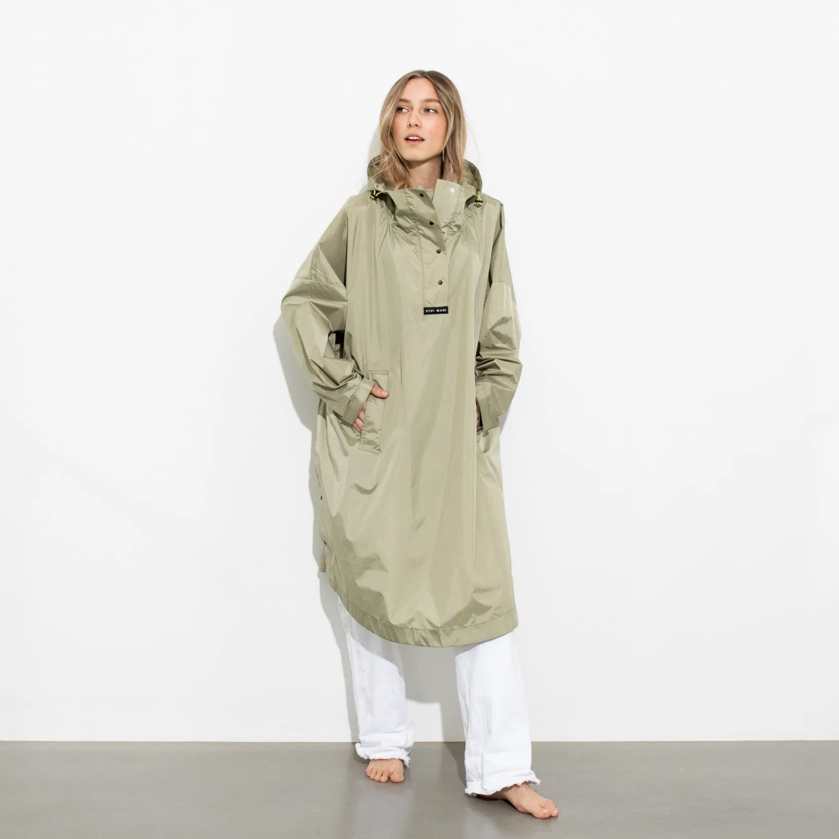 Raincoat solid pale olive