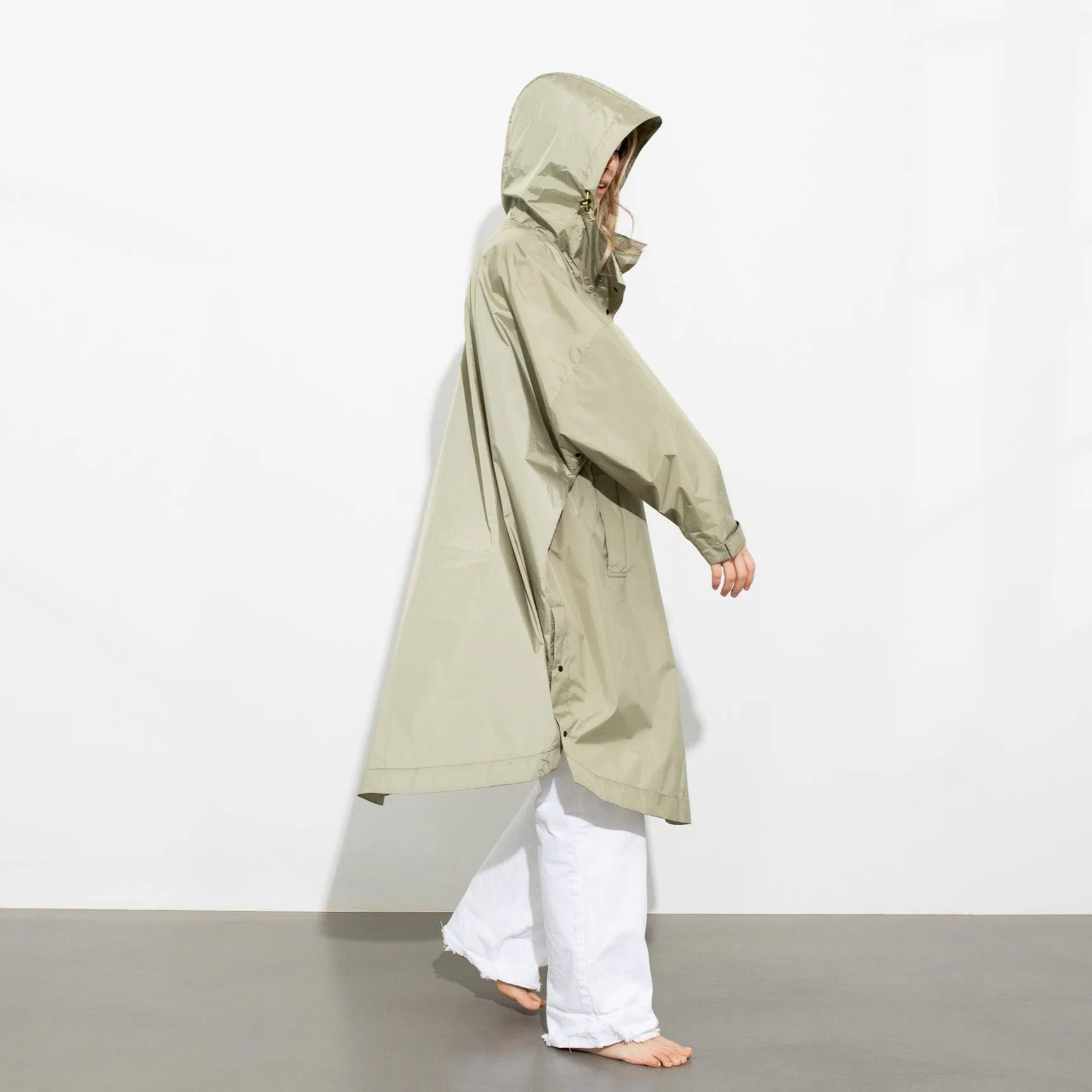 Raincoat solid pale olive