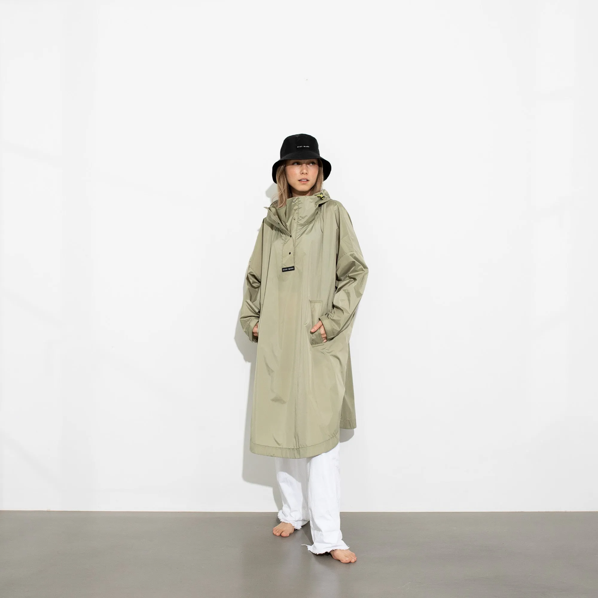 Raincoat solid pale olive
