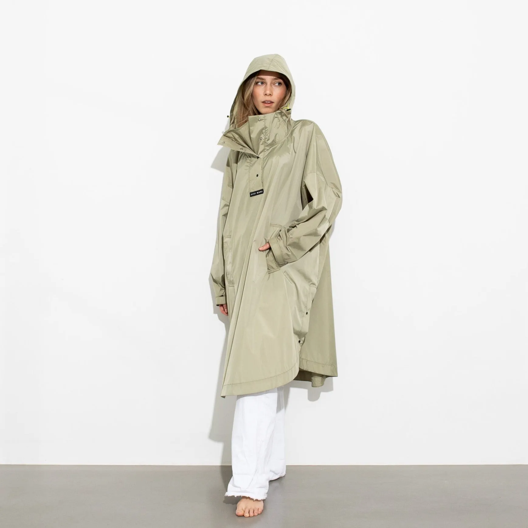 Raincoat solid pale olive