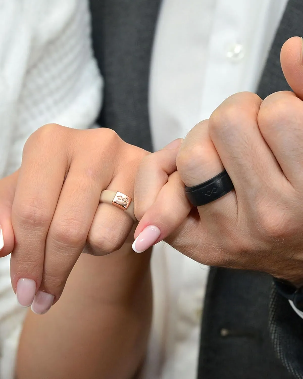 Rinfit Matching Silicone Rings for Couples - Silicone Wedding Bands Sets for Him and Her - MetalInfinity & Infinity Patented Design