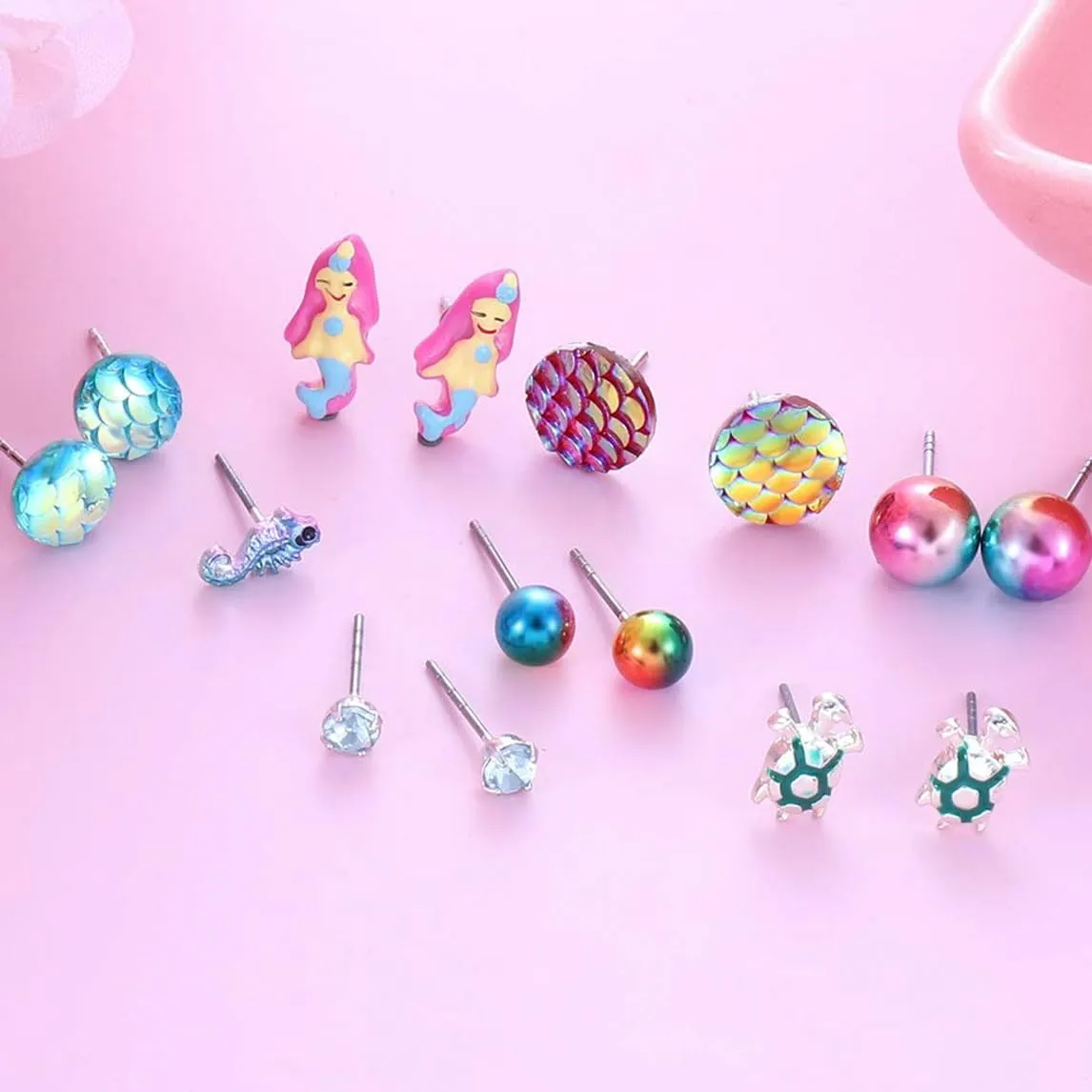 Various Ocean Marine Life Theme Pierced Stud Earrings Set of 30 Pairs-Multiple Crystal Pearls Seashell Starfish Fish Scale Scallop Fishtail Dolphin Earrings for Women Summer Beach Jewelry