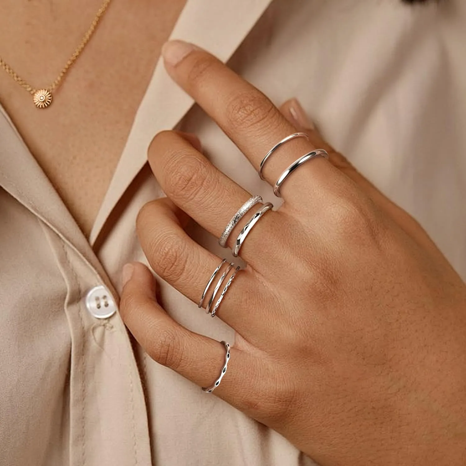 YADOCA 8Pcs 1MM 2MM Stainless Steel Rings for Women Men Minimalist Fashion Dainty Plain Thin Knuckle Stacking Midi Thumb Rings Stackable Statement Band Rings Set Silver Gold Tone Size 4-12